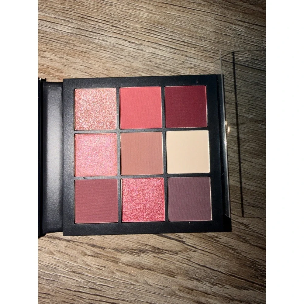Huda Beauty Mauve Obsessions Eyeshadow Palette 9 Shades Matte Shimmer Compact